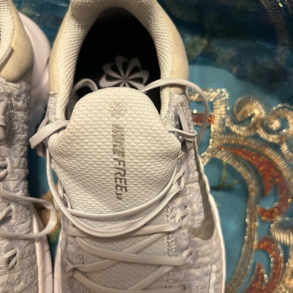 Preowned Nike Cool Gray Running Shoes - Picture 3 of 8